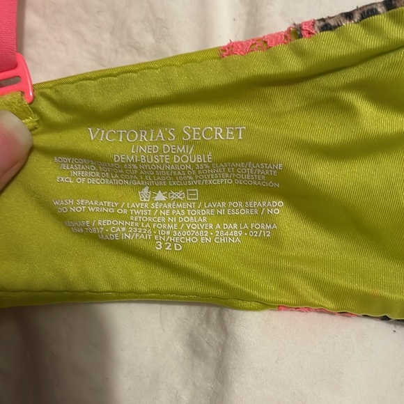 Bra - Picture 2 of 2